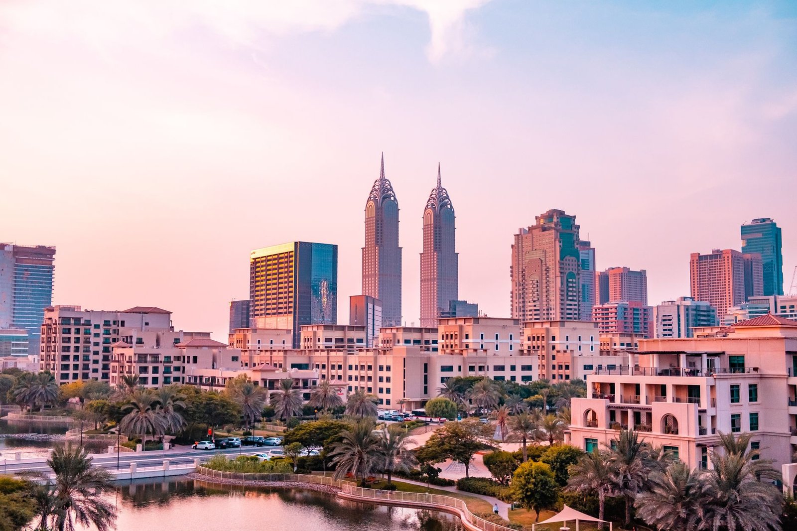 Robinhood Plans 2027 UAE Launch With Dubai Retail License
