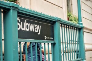 Ripple’s New York Subway Ad Builds Swell Hype as XRP Bulls Eye $10