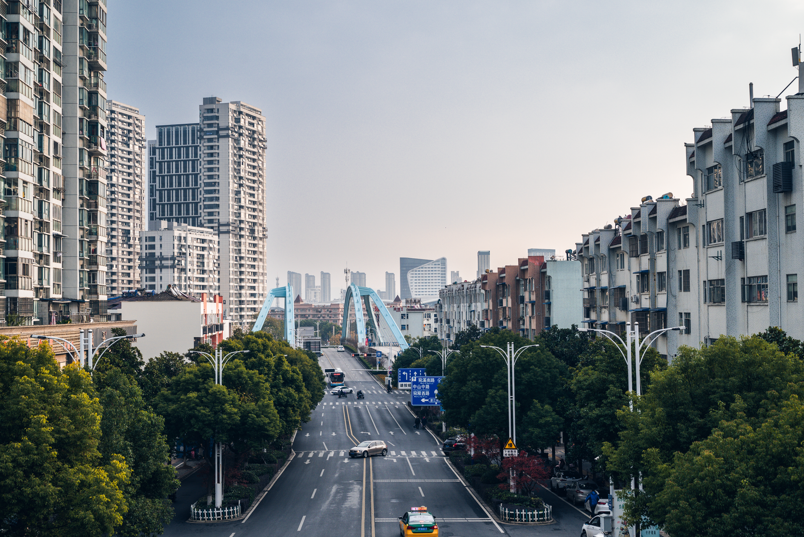 China Built a Car Factory So Full of Robots It Became a Tourist Attraction