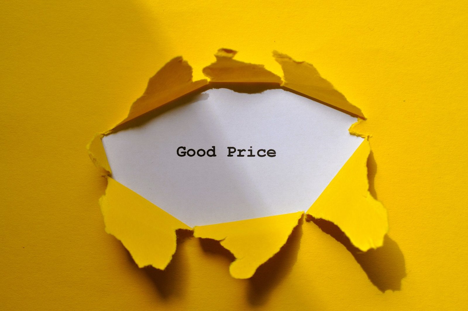 Binance Offers Nearly 8% in XRP for RLUSD But the Base Rate Keeps Falling