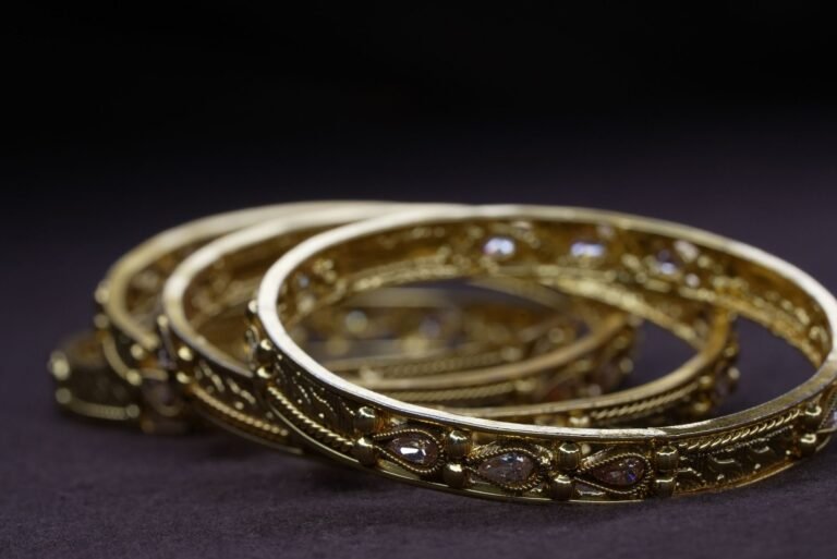 Gold Crashes Below $4,000 and Peter Brandt Has a Message for Peter Schiff