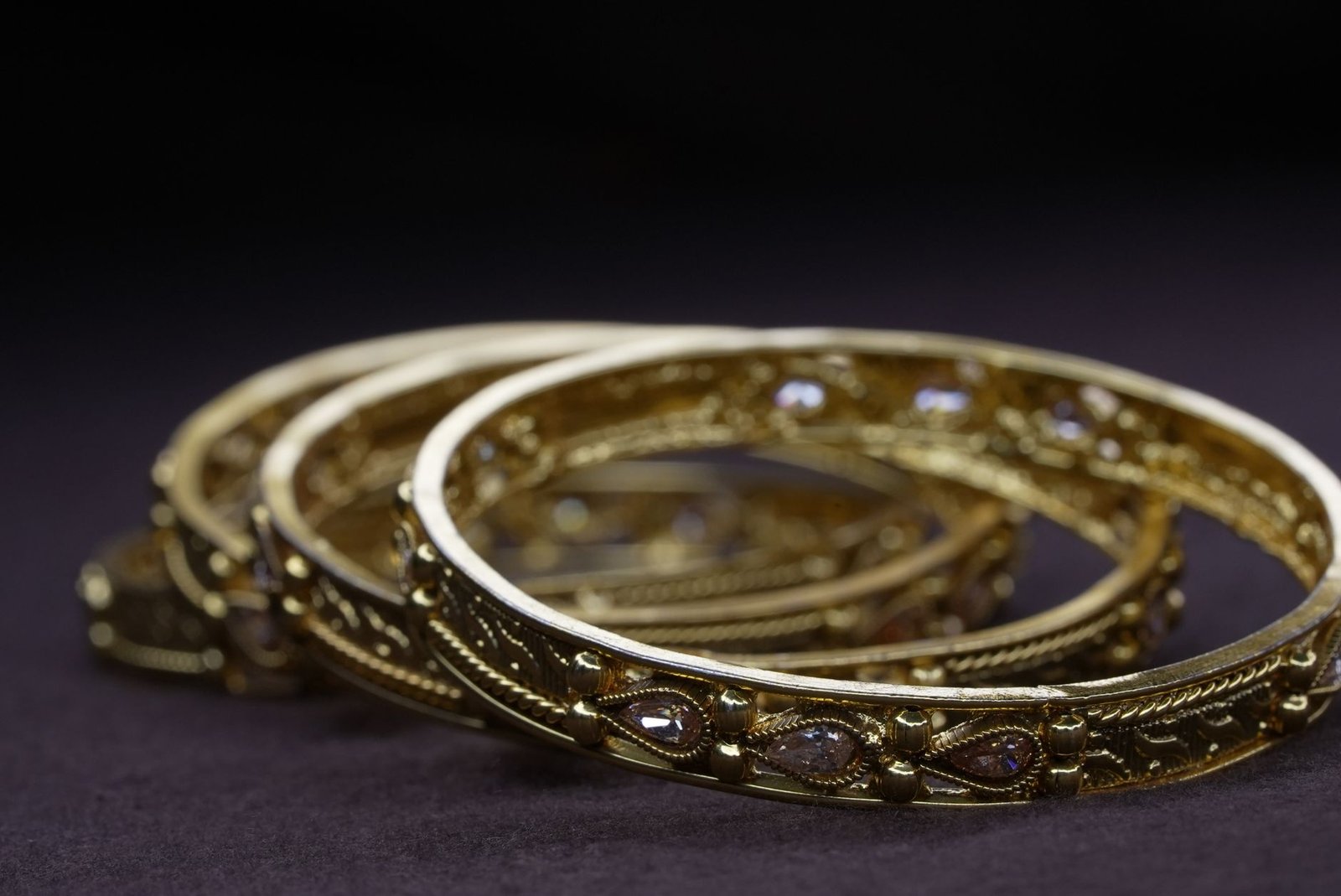 Gold Crashes Below $4,000 and Peter Brandt Has a Message for Peter Schiff