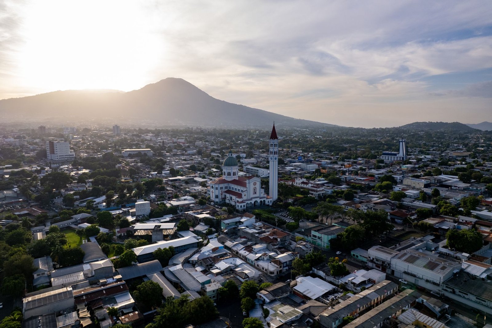El Salvador receives $138 million from IMF after Bitcoin waivers granted