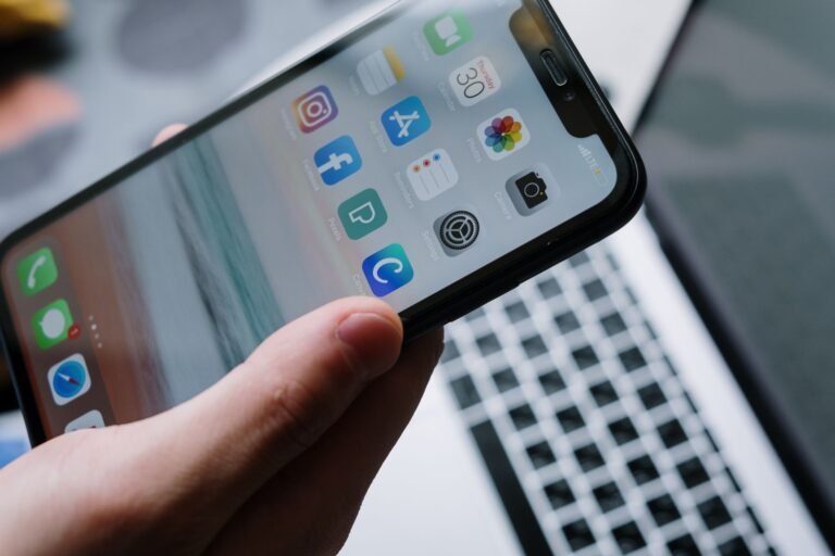 OpenSea Opens Mobile App to All Users, Pays Referrers 25% of Fees
