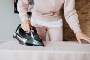 China Built a Battery Out of Iron That Could Last 16 Years, and Iron Costs 80 Times Less Than Lithium