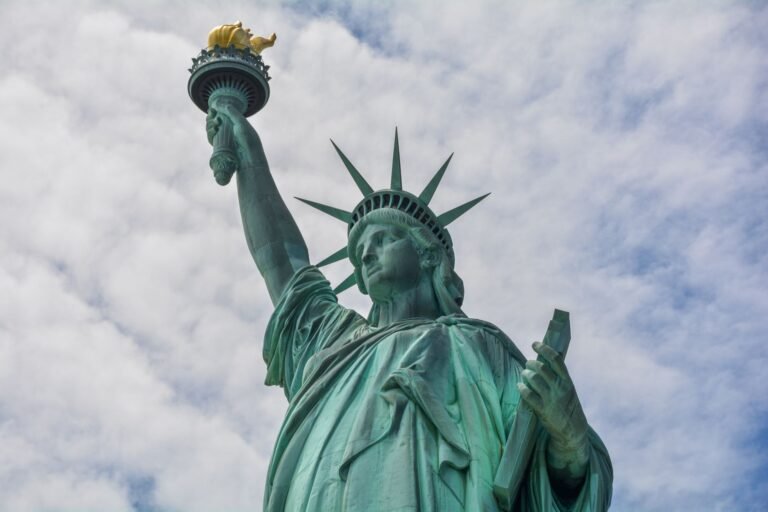 World Liberty’s USD1 stablecoin sheds $400M in market cap in two weeks