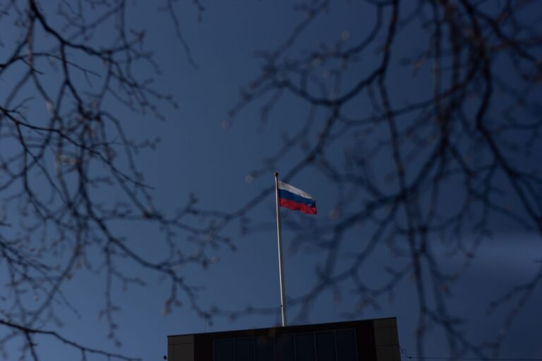 Russia Bars Self-Custody Withdrawals From Regulated Crypto Accounts