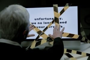 Stephen Hawking’s Warning That AI Amplifies the Illusion of Knowledge