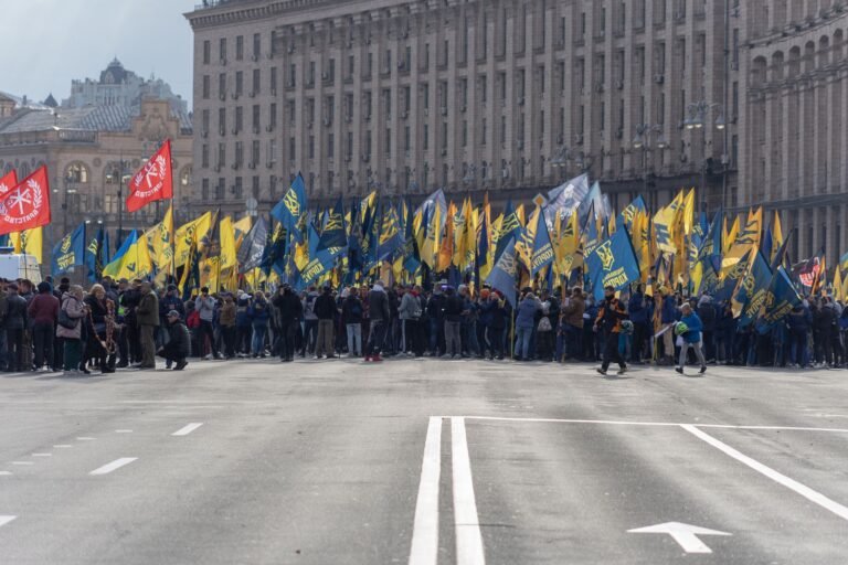 Ukraine’s ‘Kinetic Sanctions’ Disrupt Russian A7A5 Stablecoin Services: Elliptic